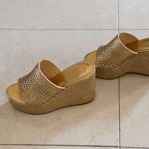 Guess Gold Platform Slides NWOT